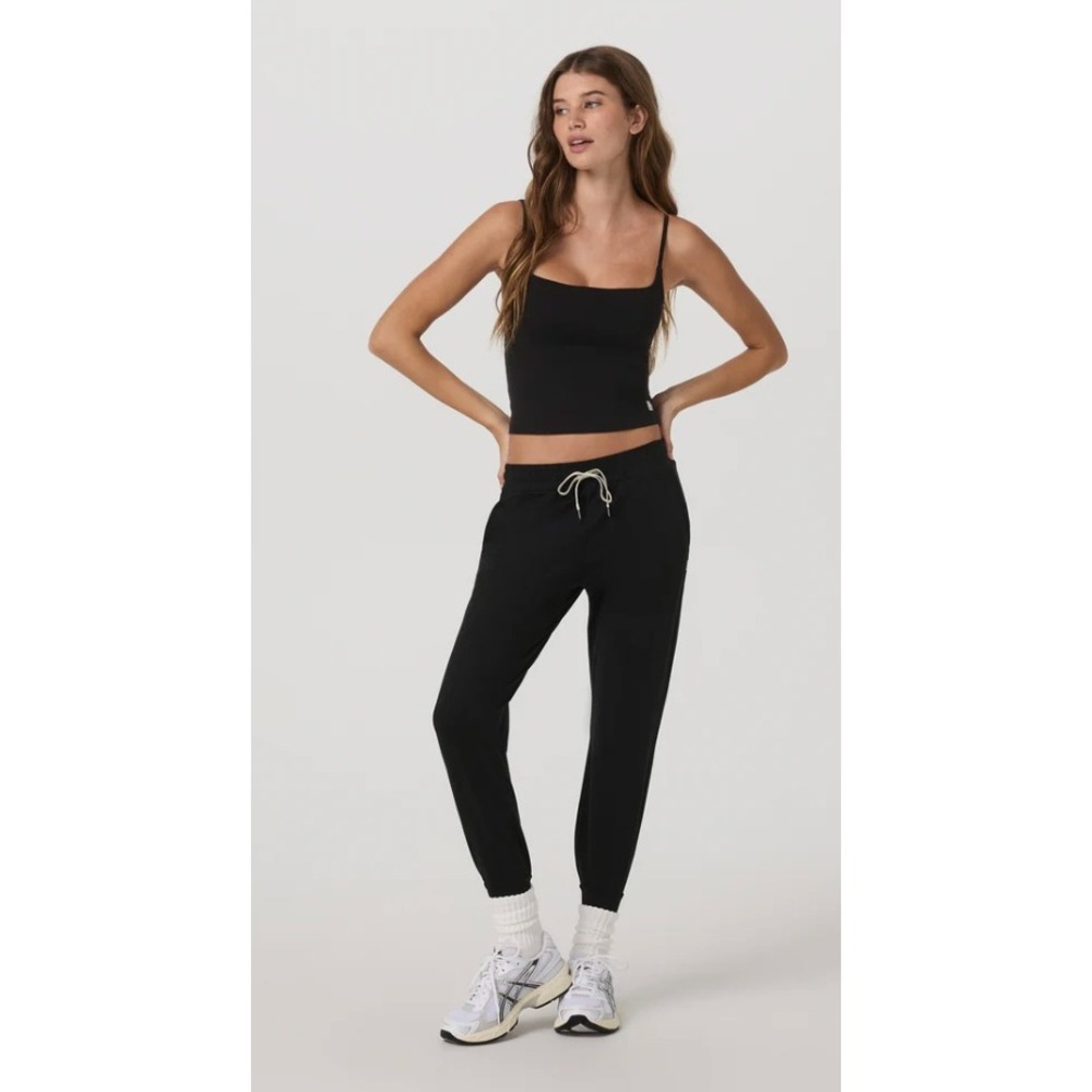 Vuori Performace Jogger - Size XL- $110 retail